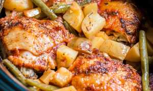 Запеченная курица с картошкой в мультиварке