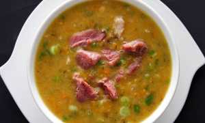 Гороховый с копчеными ребрышками