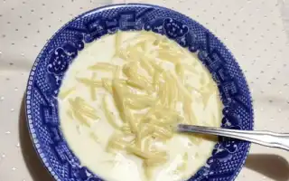 Как сварить молочную лапшу на плите
