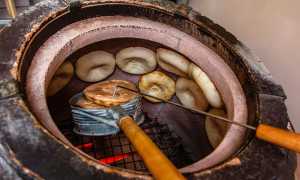 Как испечь узбекские лепешки в тандыре